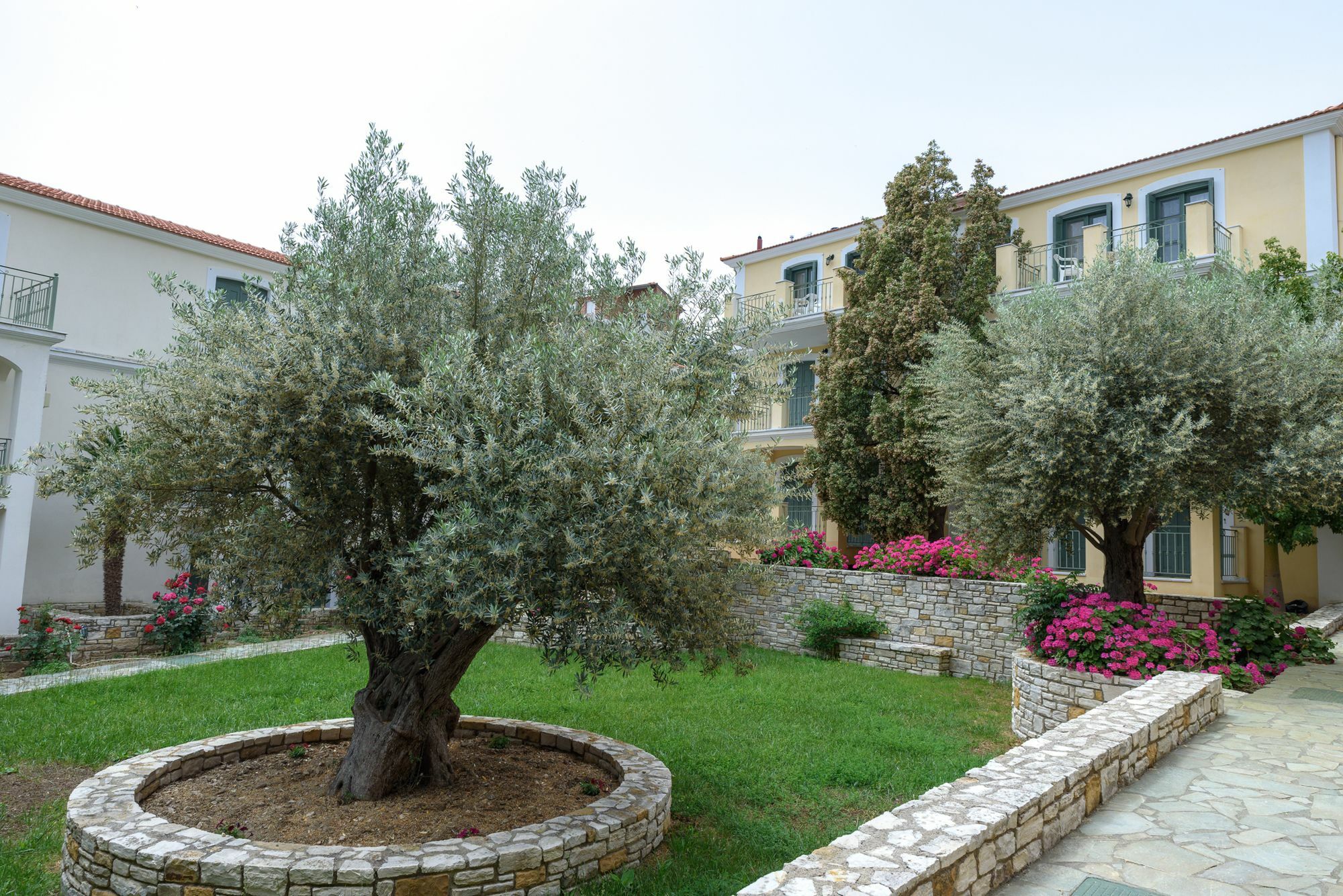 Kyveli Hotel Apartments Vrontádos Zewnętrze zdjęcie