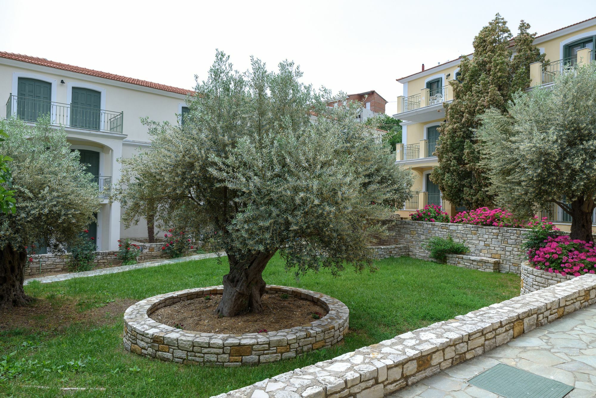 Kyveli Hotel Apartments Vrontádos Zewnętrze zdjęcie