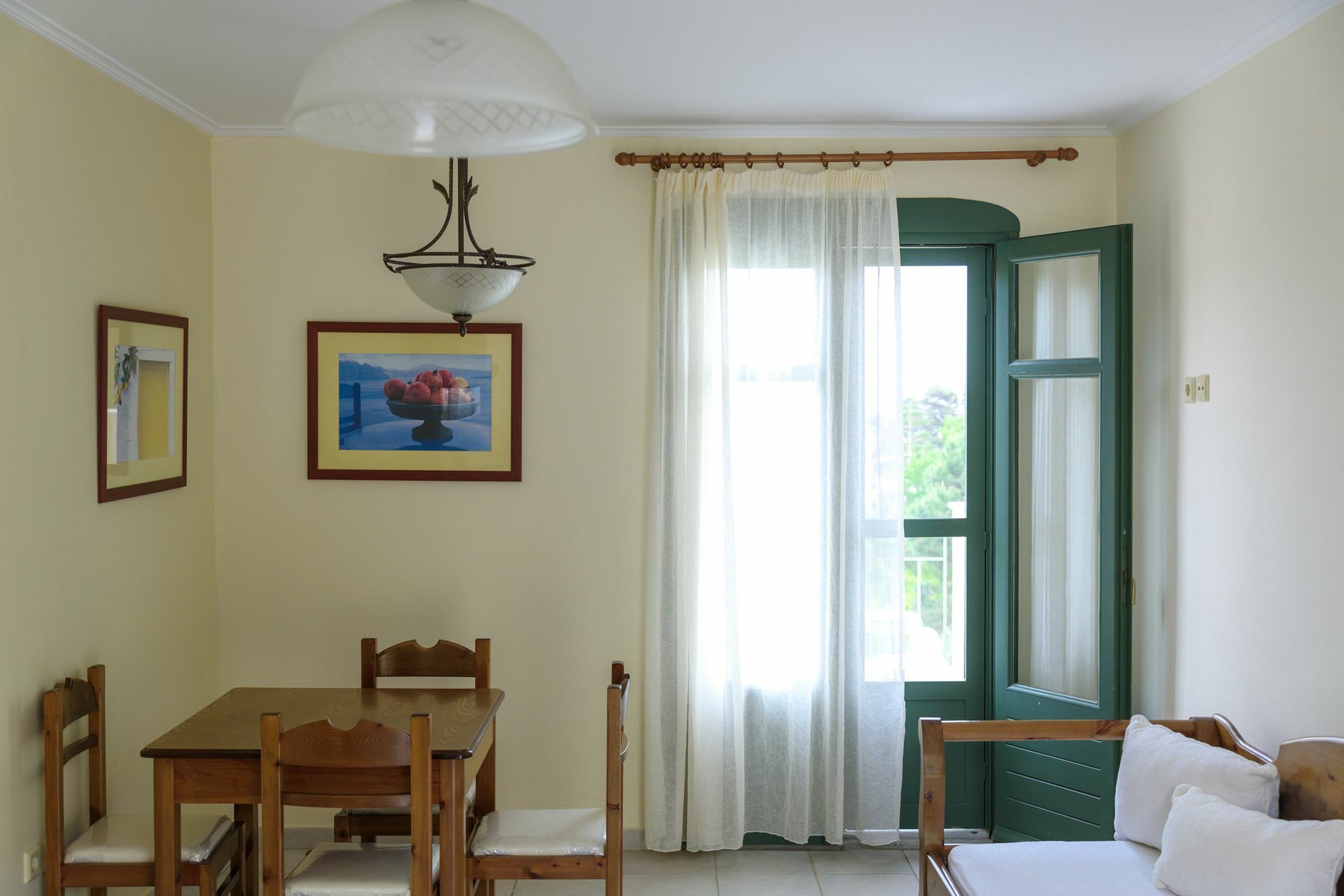 Kyveli Hotel Apartments Vrontádos Zewnętrze zdjęcie