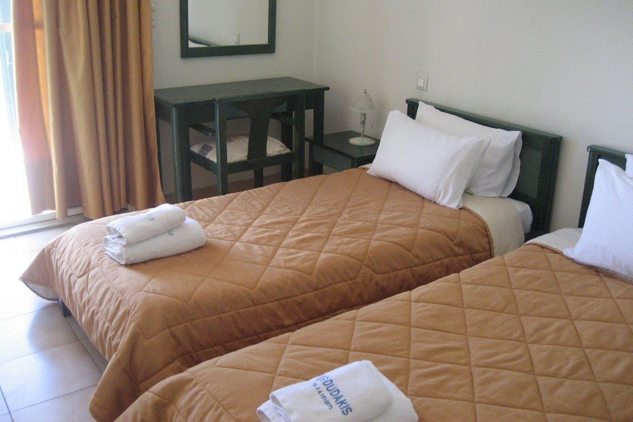 Kyveli Hotel Apartments Vrontádos Zewnętrze zdjęcie